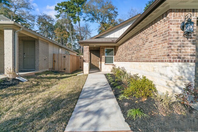 Foto del edificio - 2014 Darlington Oak Dr