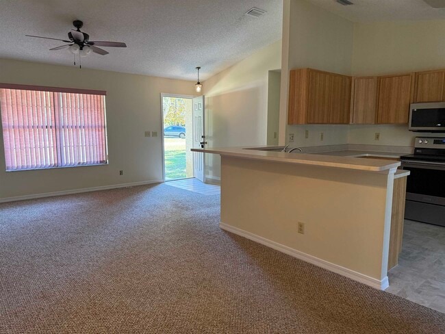 Building Photo - 6741 Veronica Ct