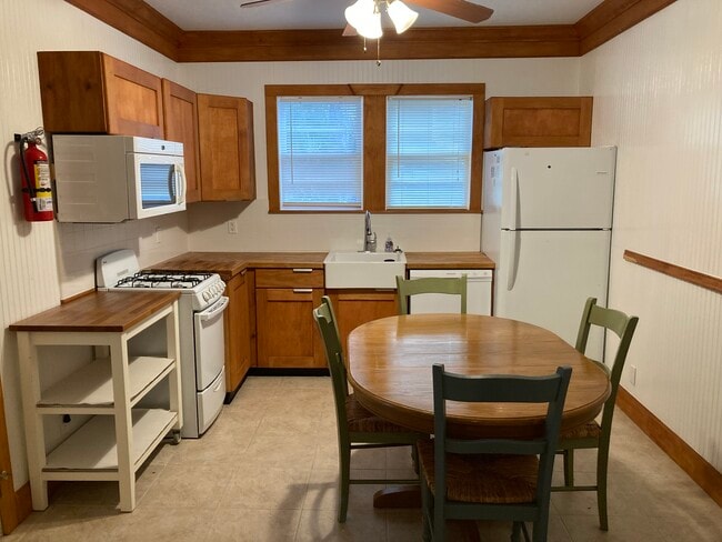 Kitchen - 301 Washington St
