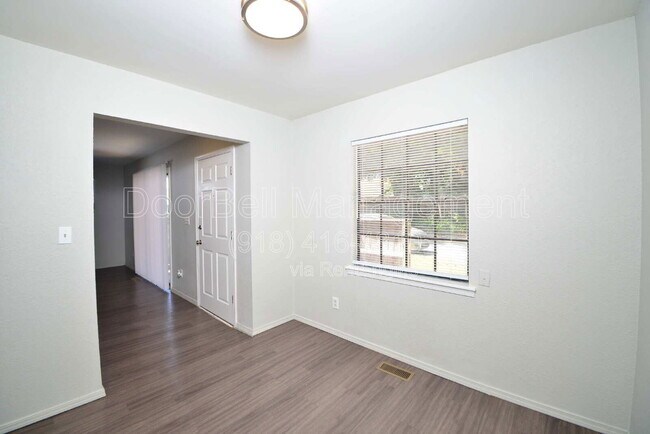 Foto del edificio - 6012 S Quincy Ave