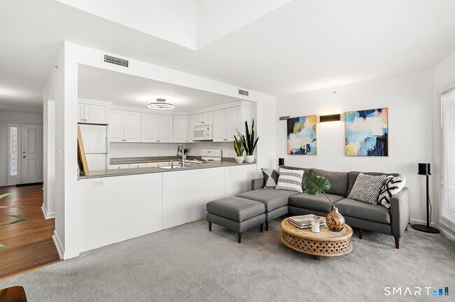 Foto del edificio - 3250 Fairfield Ave