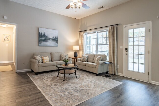 Foto del edificio - 29 Kingston Pointe Dr