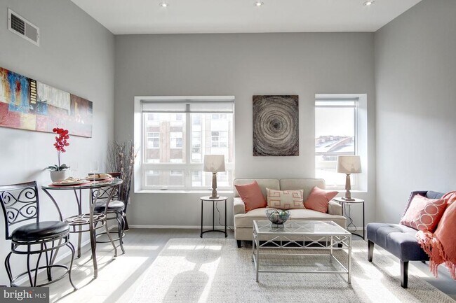 Foto del edificio - 2422 17th St NW