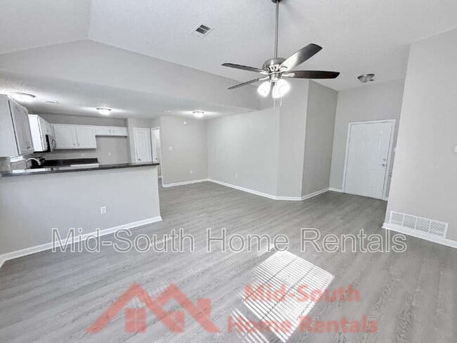 Building Photo - 4381 Pecan Creek Cir S