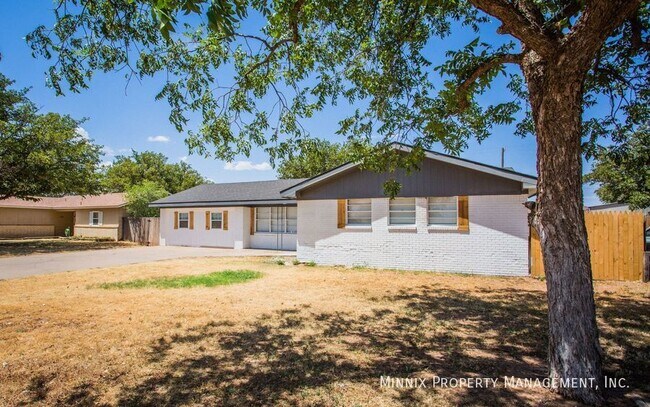 Foto del edificio - 924 Adrian St