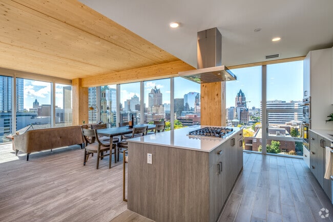 3 BR, 2 BA - 1,999SF - Ascent