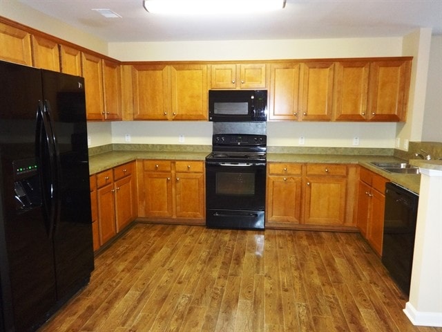 Foto del edificio - 1131 Moss Grove Dr