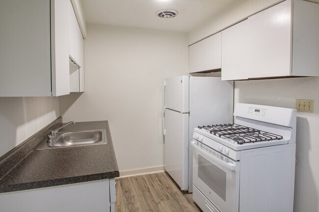 Foto del edificio - 600 Allenby Ave