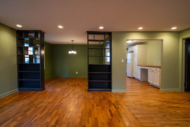 Photo - 2063 Delano Dr NE House