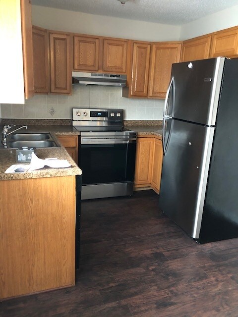 Kitchen - 1505 4th Ave E