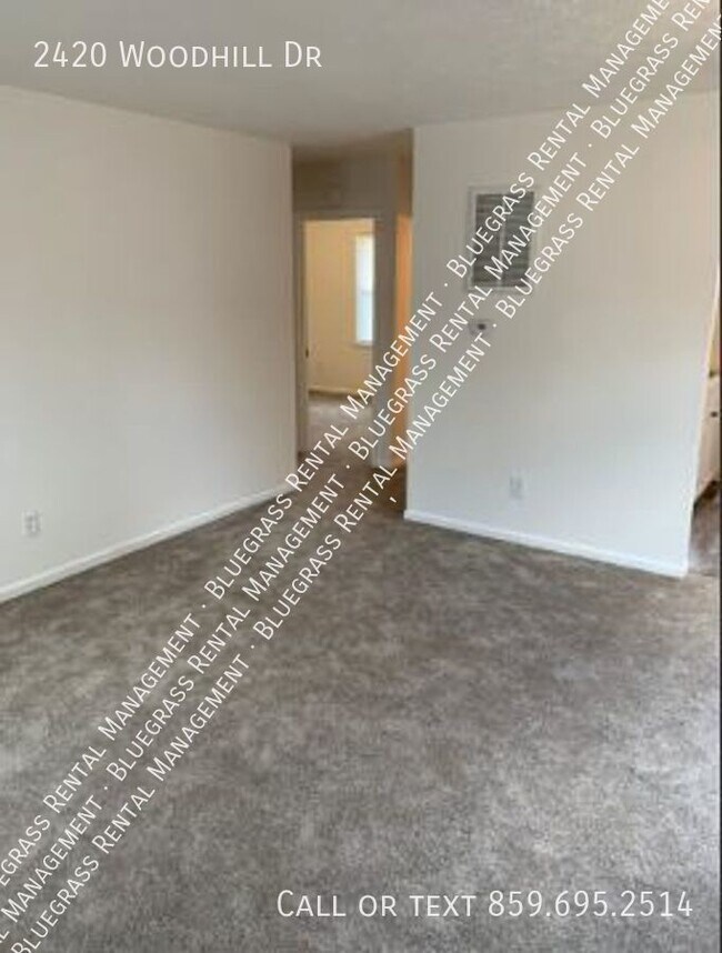 Foto del edificio - Spacious 2 bedroom 1 bath off Richmond Road!