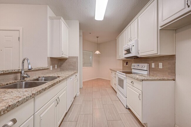 Foto del edificio - 2803 Kings Crossing Dr