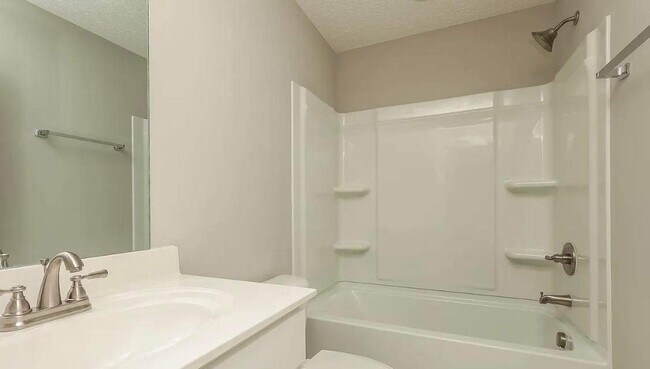 Building Photo - 171 Julia Ann Ct