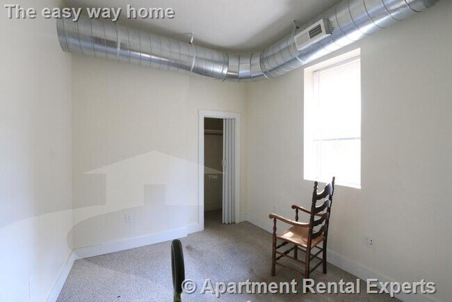 Foto del edificio - 205 Highland Ave
