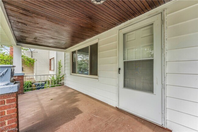 Building Photo - 3407 W 91st St