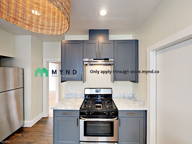 Foto del edificio - 1 br, 1 bath  - 1519 Walnut St Apt 4