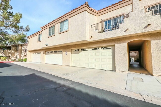 Foto del edificio - 1851 Hillpointe Rd