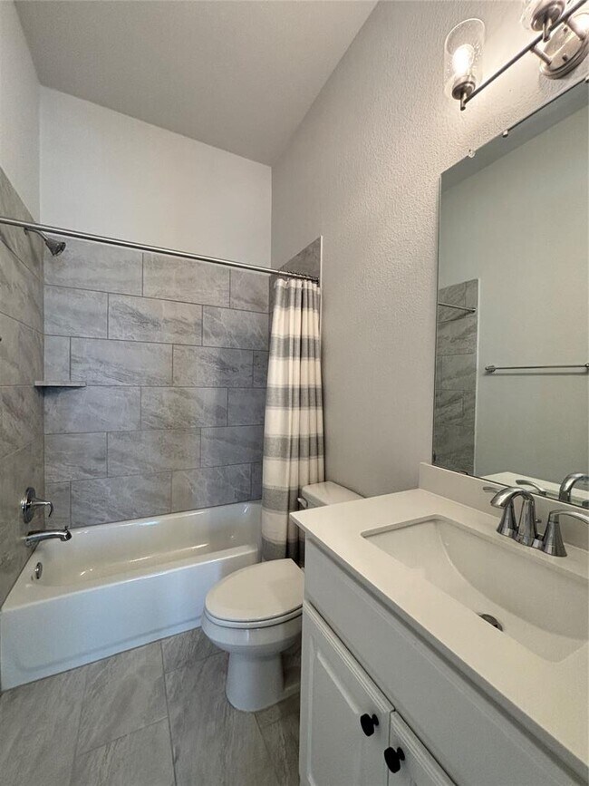 Foto del edificio - 19521 Tranquility Fls Cv