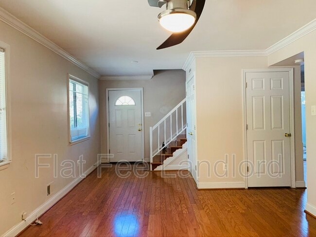 Building Photo - 7941 San Leandro Pl