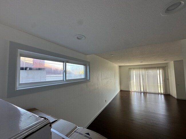 Building Photo - 480 N State College Blvd