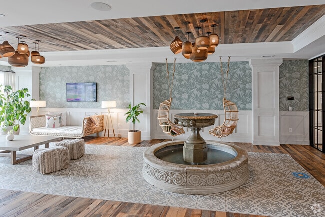 Sun Room - Nolan Mains Residences at 50th & France