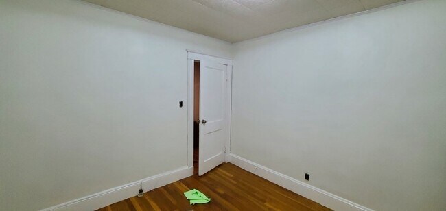 Foto del edificio - 34 Willard Ave