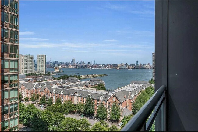 Foto del edificio - 389 Washington St
