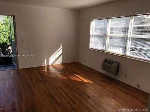Foto del edificio - 1235 Euclid Ave