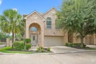 Building Photo - 6426 E Linpar Ct