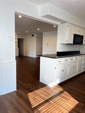 Foto del edificio - 3831 Crestpark Dr