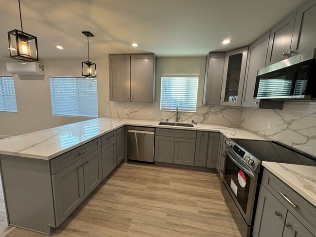 Foto del edificio - 7149 Apperson St