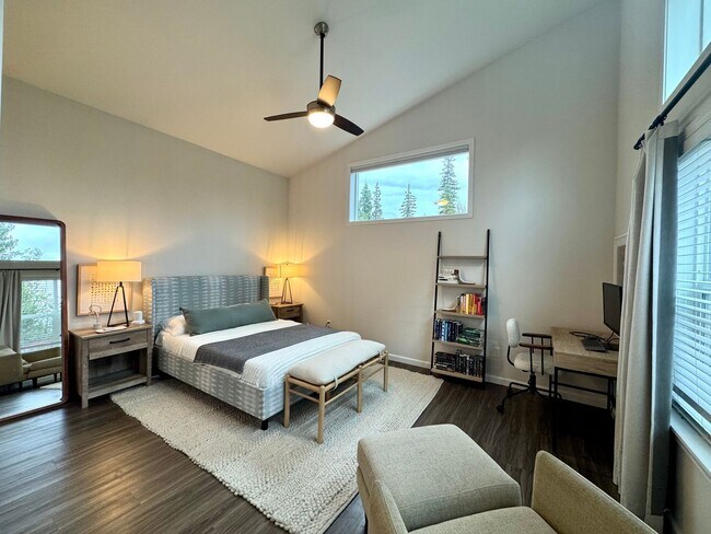 Foto del edificio - SEASONAL STERLING HOME!