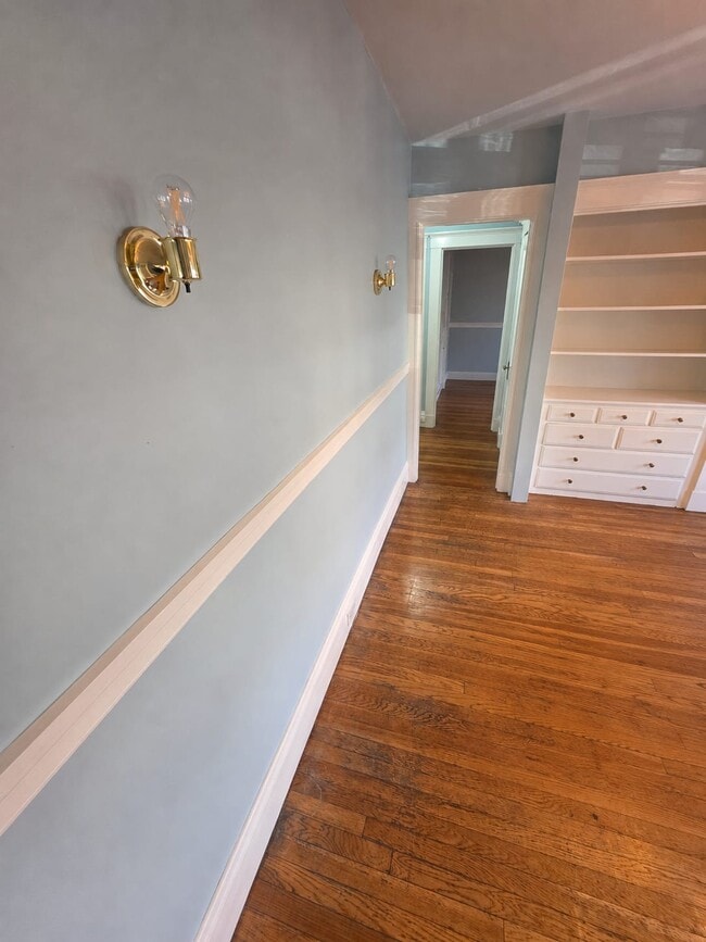 Photo - 11 Governor Winthrop Rd (Somerville, MA) Apartment