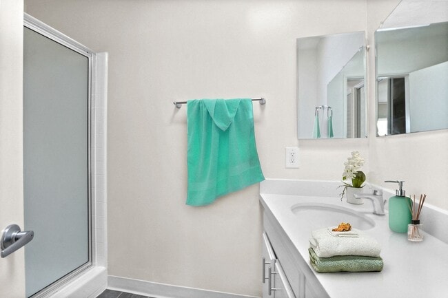 Interior Photo - Eastborne Avenue Apartments