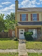 Building Photo - 732 Denmark Dr