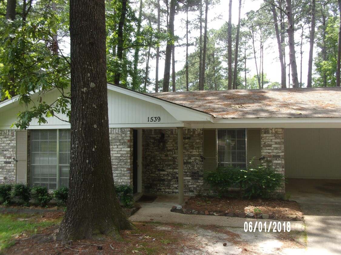 Foto principal - 1539 Gordon Dr