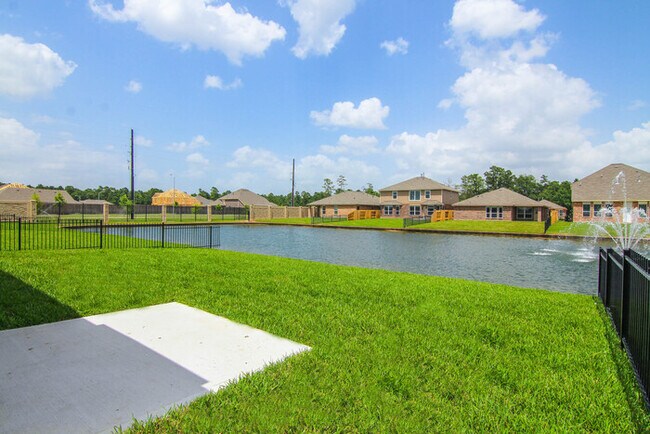 Foto del edificio - 29611 Clover Shore Dr