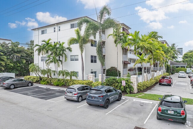 Devonshire Condominium