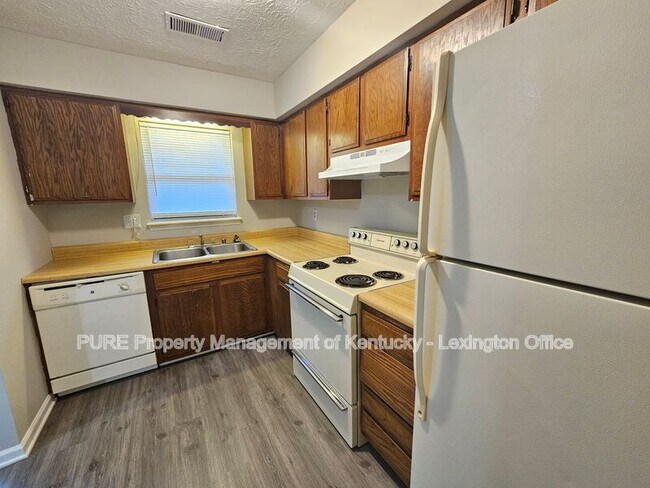 Building Photo - 3712 Hacker Ct