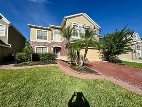 Building Photo - 1545 Cedar Lake Dr