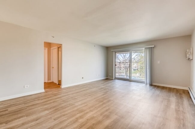 Building Photo - 2206 S Goebbert Rd