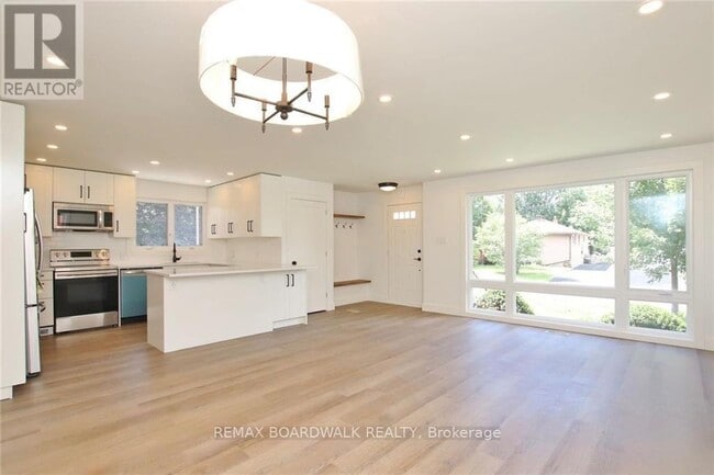 Photo du bâtiment - 1173 Tara Dr