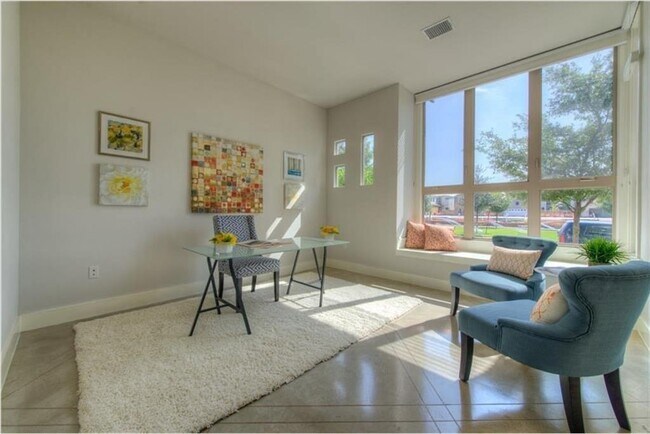 Building Photo - 4044 Berkman Dr