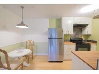 Foto del edificio - 2616 Harriet Ave
