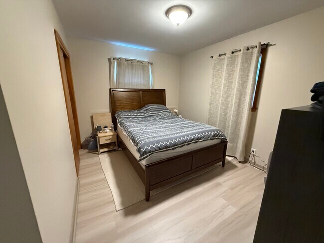 Foto del edificio - 536 S 74th St