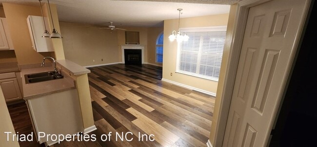 Building Photo - 2 br, 2 bath House - 160 #2C James Rd.