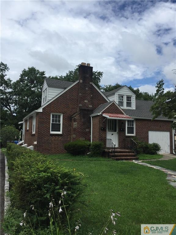 Building Photo - 25 Upland Ave