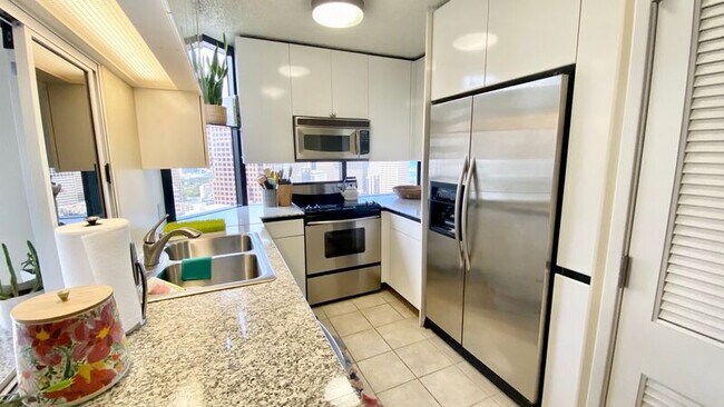 Foto del edificio - 1212 Nuuanu Ave