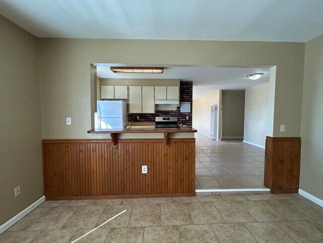 Foto del edificio - 2363 Vía Cedro