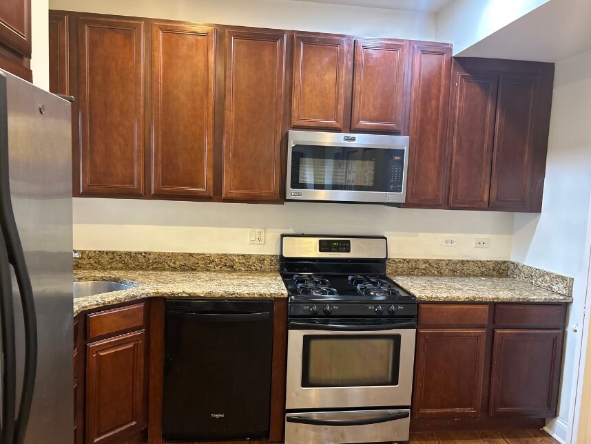 6148 North Ravenswood Avenue Apt 3, Chica... Condo for Rent in Chicago, IL